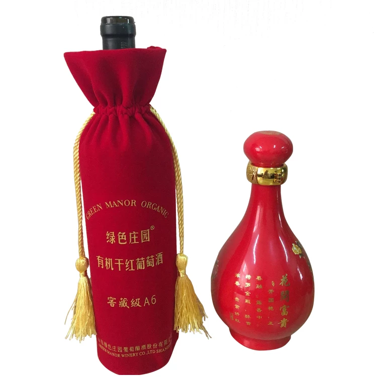 Custom logo gold printed Gift Velvet Cotton Pouch for Jewellery Packaging bag with tassels drawstring bag pouchand foil logo velvet bags.